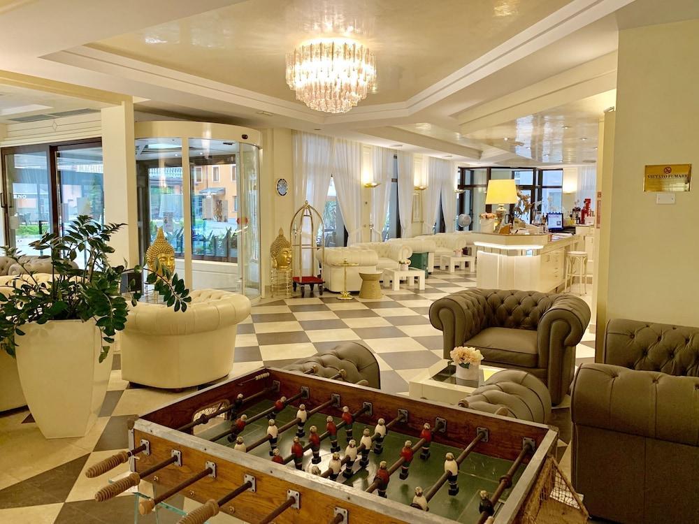 Hotel Brescia Boario Terme Kültér fotó