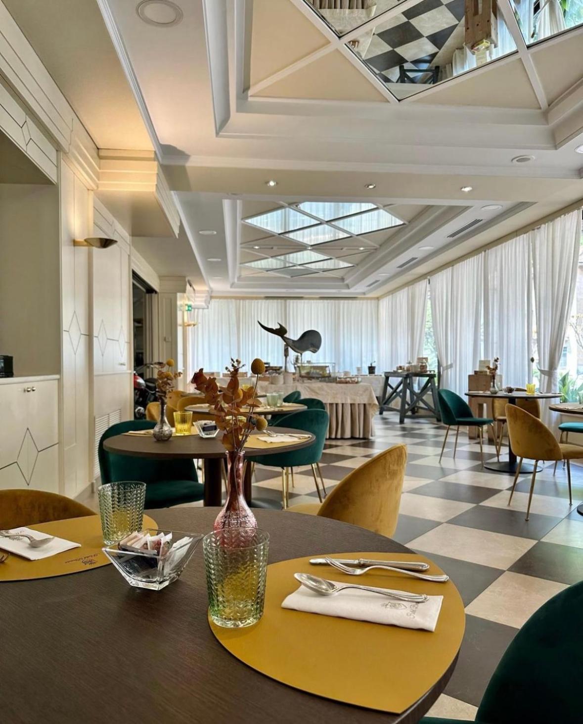 Hotel Brescia Boario Terme Kültér fotó
